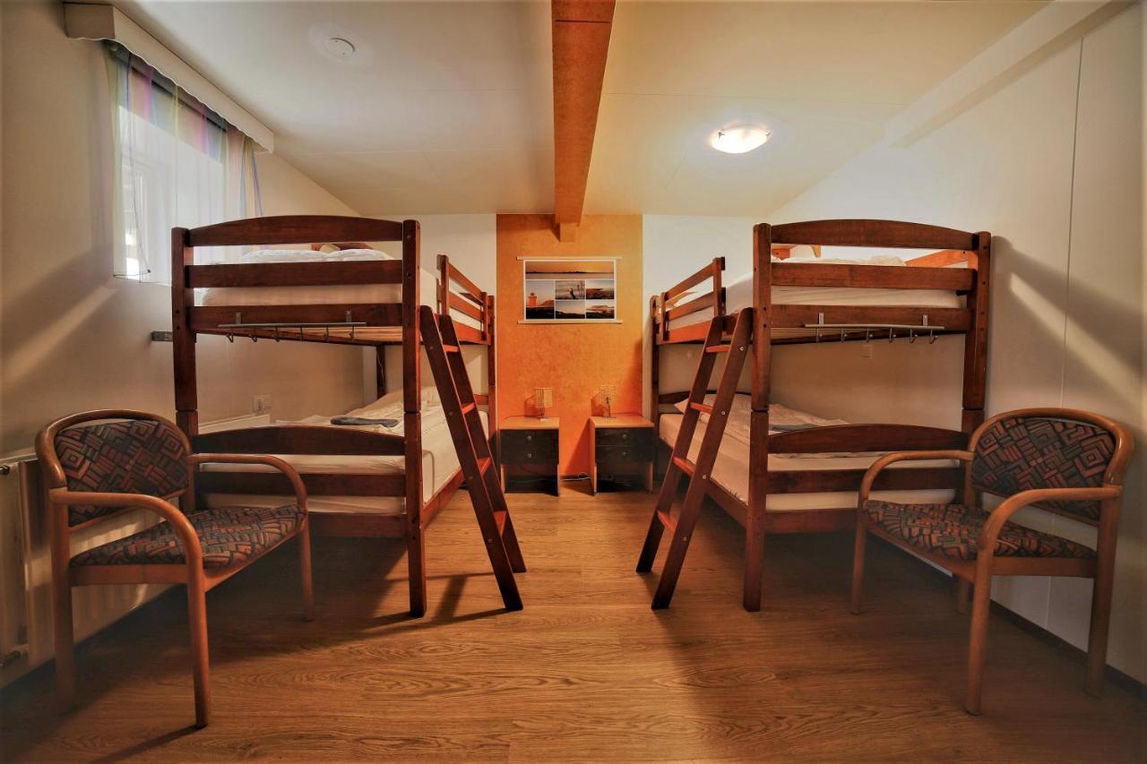 Husavik Green Hostel エクステリア 写真