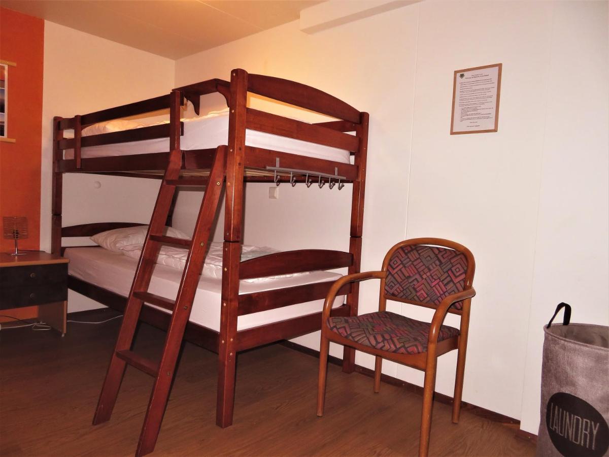 Husavik Green Hostel エクステリア 写真